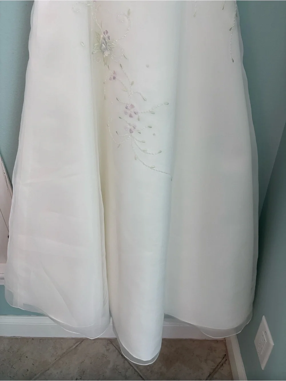 David's Bridal Ivory Floral Appliqué A-Line Dress - Picture 4 of 14